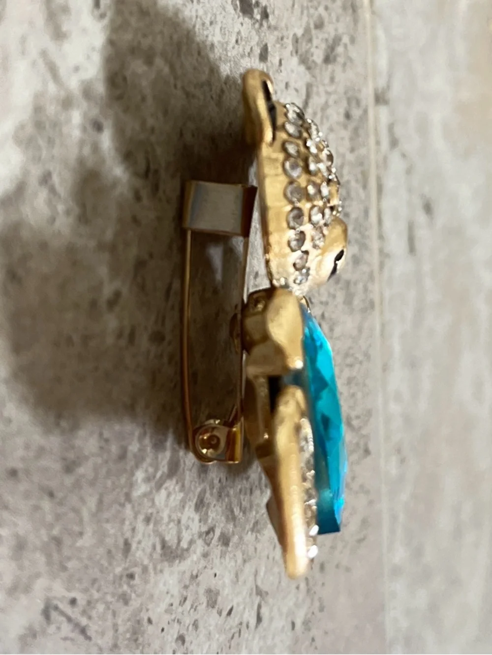 Teddy Bear Brooch NIP with Blue Heart Gem,rhinestones on gold tone base